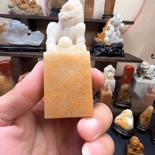 石材寿山黄白鲎箕石