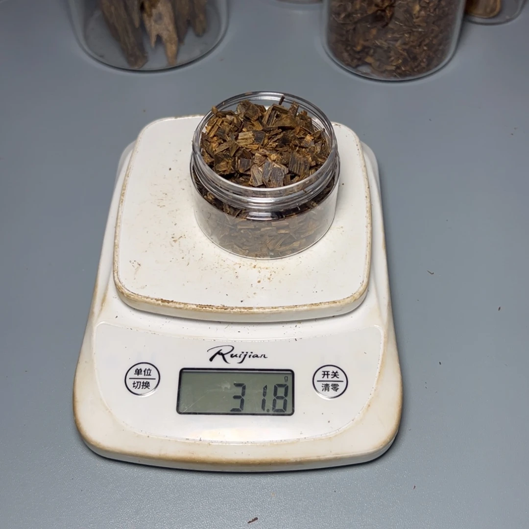 树脂制品7*5海南白棋树30克