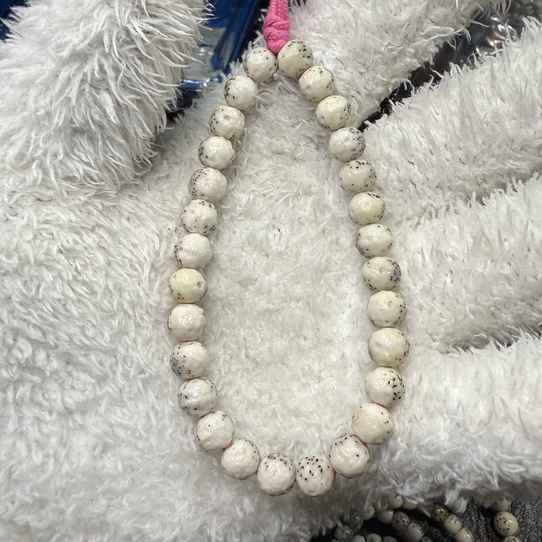 8改白冰玉化料手持。