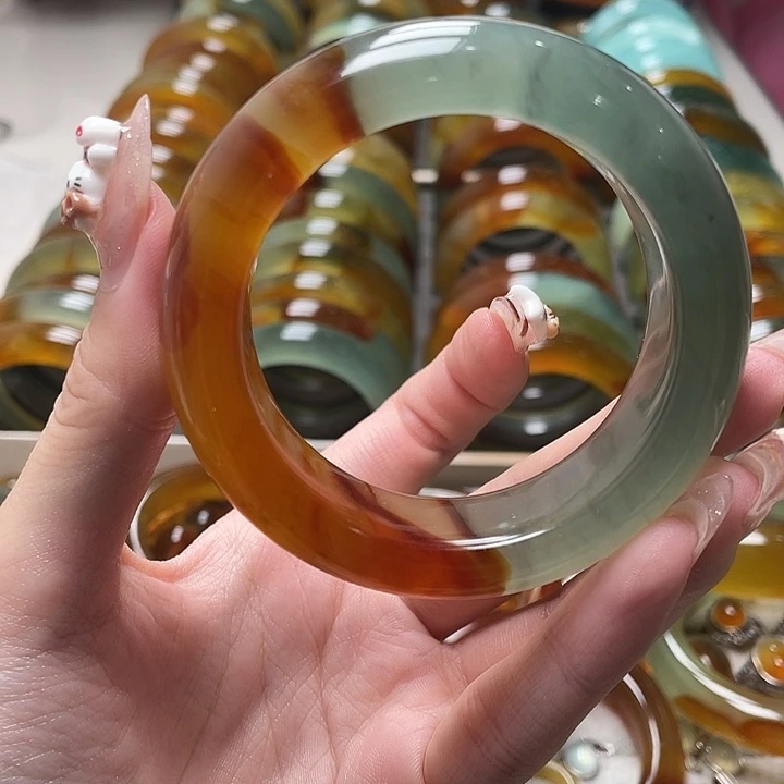 吱***竹蛇纹石玉未镶嵌手镯