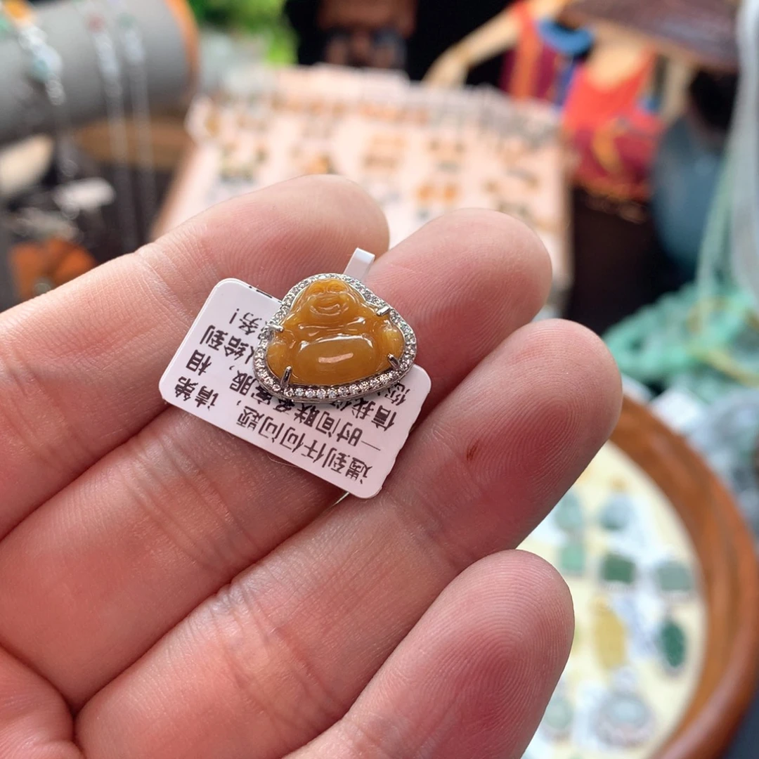 颈饰银S925镶嵌翡翠明**?