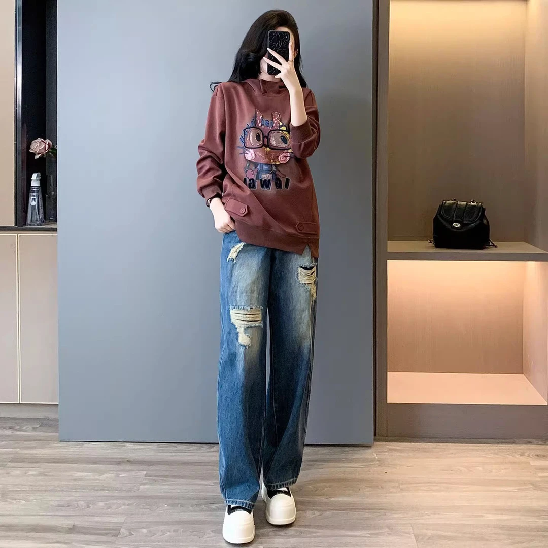 个性简约时尚休闲套装女春款连帽刺绣卡通上衣破洞牛仔长裤两件套