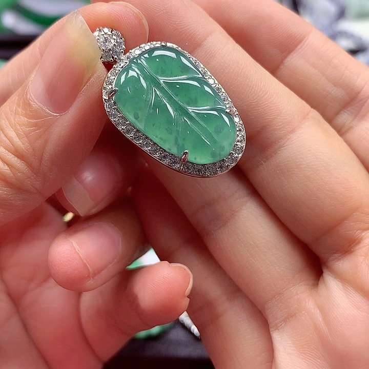 颈饰未镶嵌翡翠翡翠