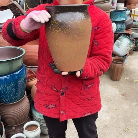 口20高29瑕疵一个盆。