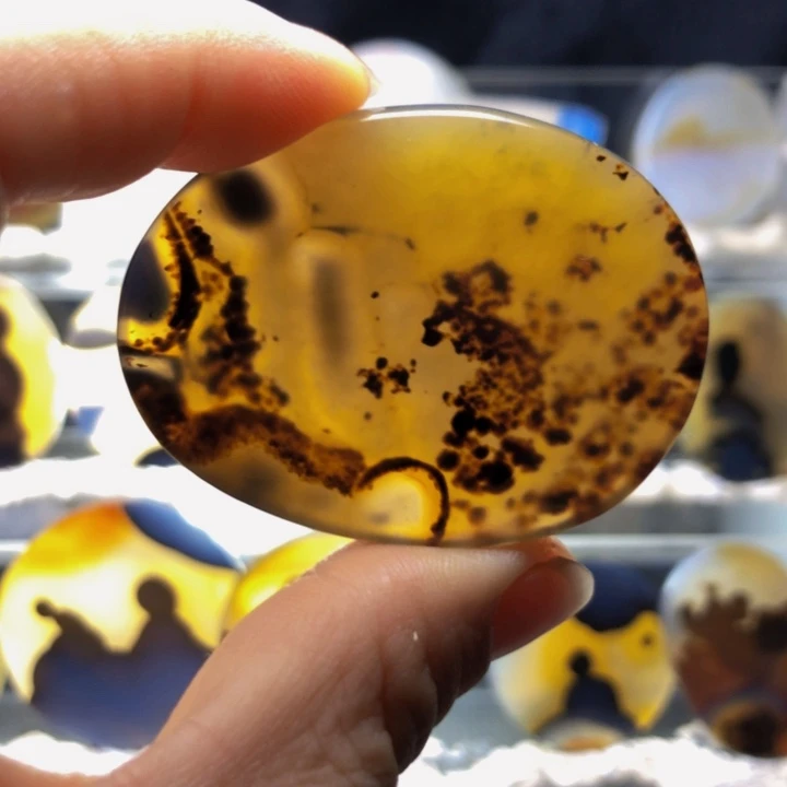 合金玛瑙/玉髓珠宝奇石17