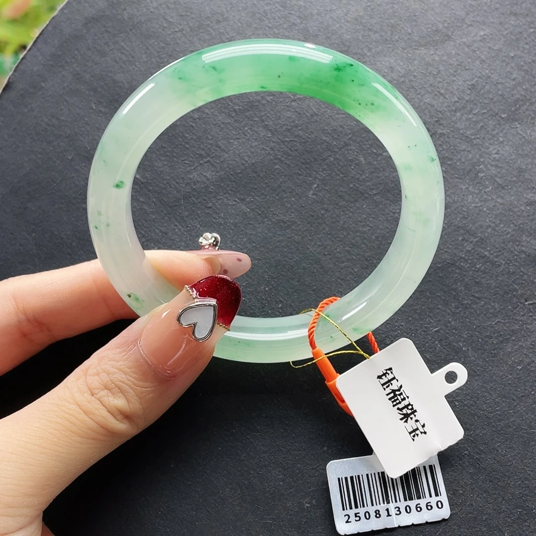 帆***古石英质玉未镶嵌手镯56