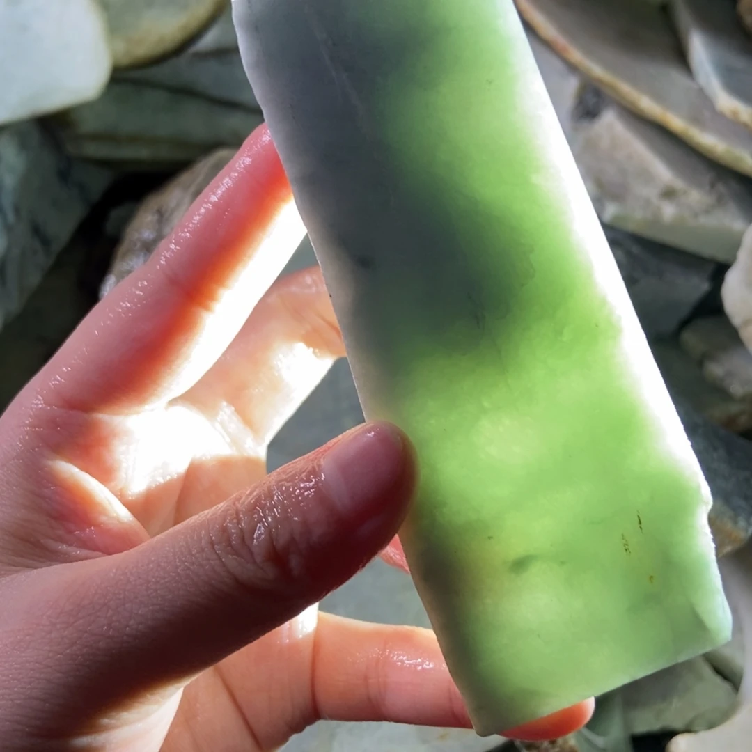 翡翠未镶嵌把件天然翡翠