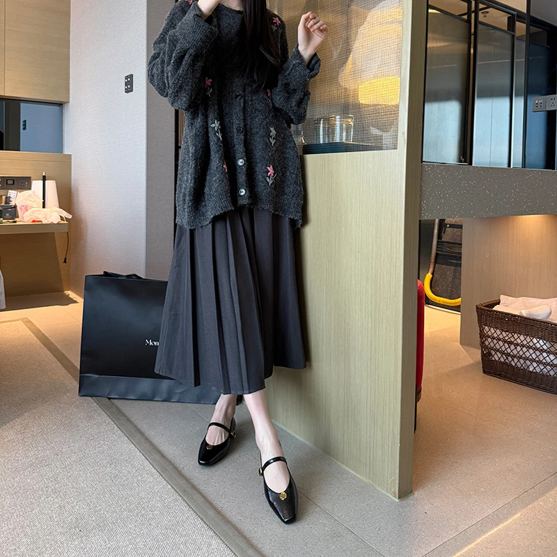 胖mm女鞋新款玛丽珍41-43大码单鞋百搭一字带扣方头宽胖脚小坡跟