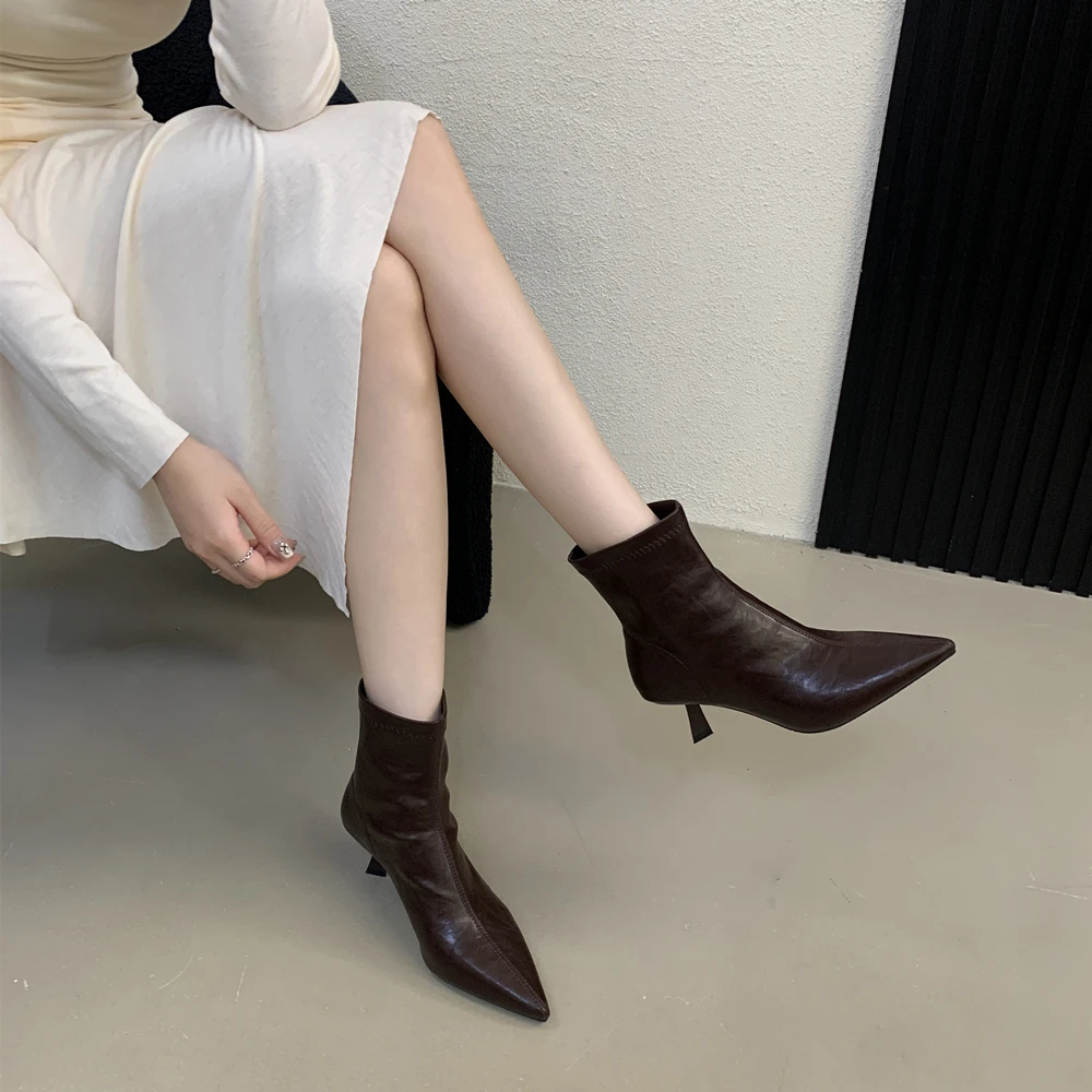 尖头细跟及踝靴2025秋冬新款弹力显瘦高跟时装靴女欧美范气质短靴