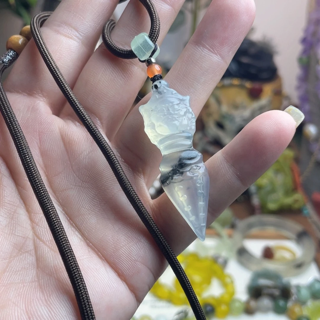 蛇纹石玉未镶嵌吊坠