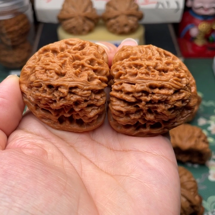 【闪购商品】把件文玩核桃z***r43+南疆石