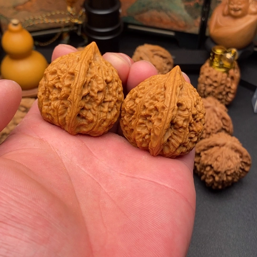 文玩核桃吊坠蚂蚁王37尺全品