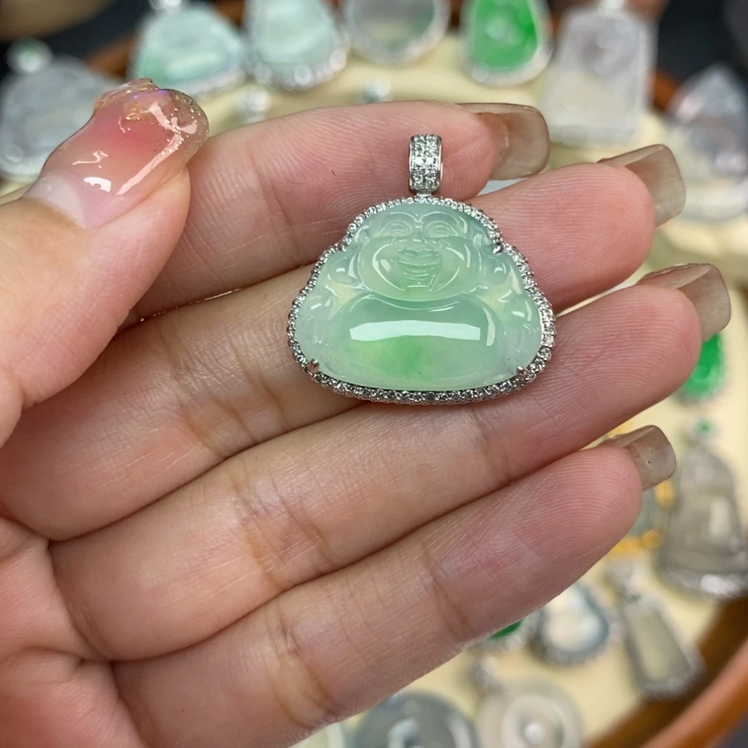 翡翠18K金镶嵌颈饰A货翡翠