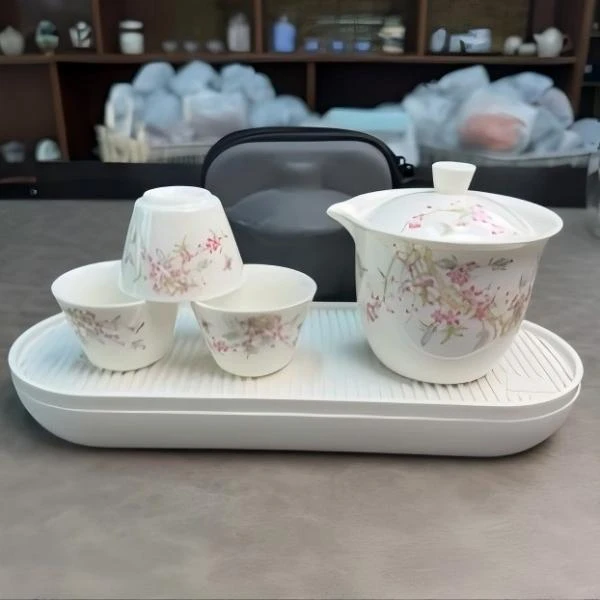 KZH0099-紫藤花旅行套一壶三杯带包+密胺白色小茶盘DYTC