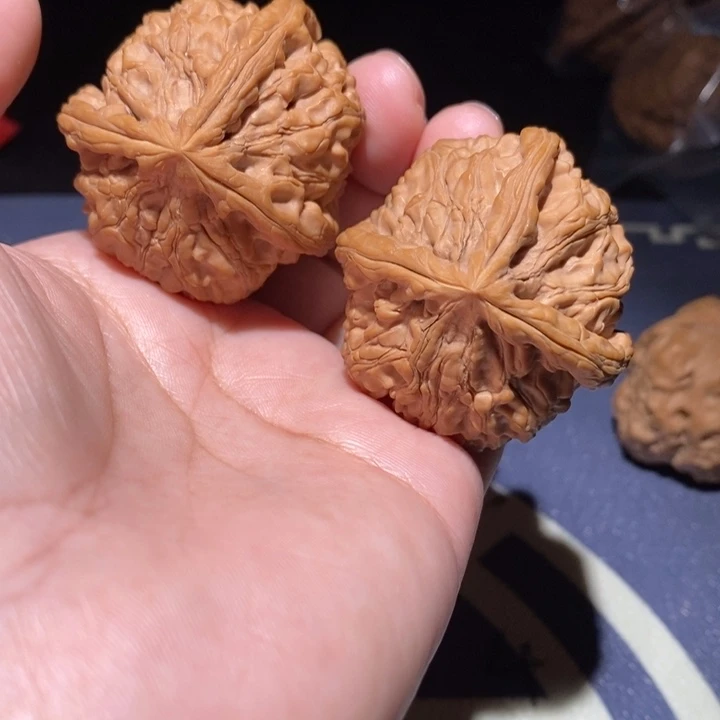 文玩核桃吊坠43尺玉玺丁字