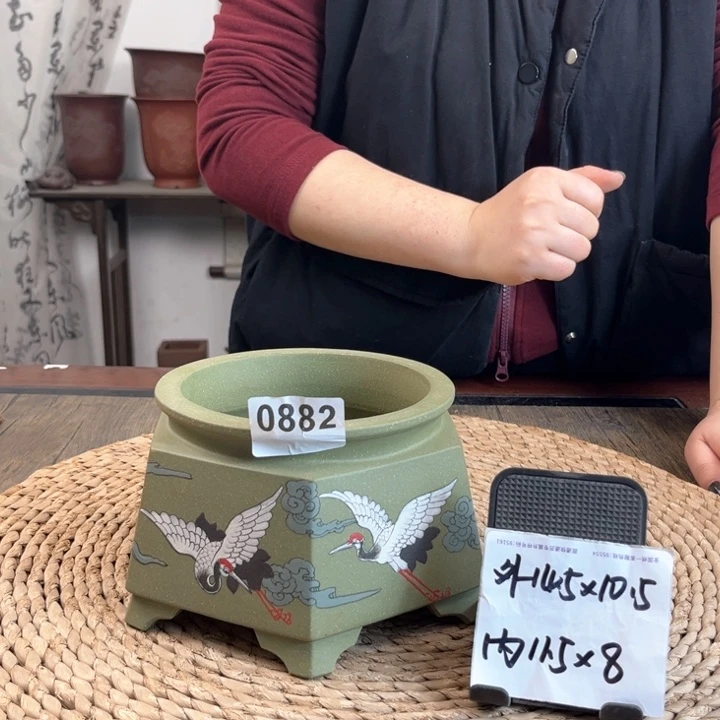 紫砂花盆超精品井栏六方仙鹤手绘0882