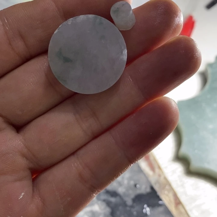 逗***翡翠裸石翡翠料子