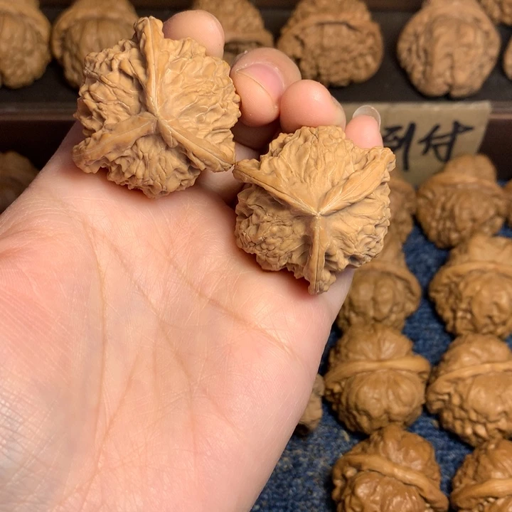 桃核吊坠雨*盘山三棱