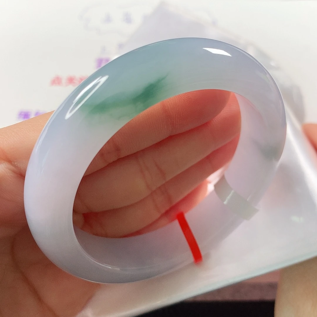 翡翠手镯未镶嵌 正圈①⑧②轮胎