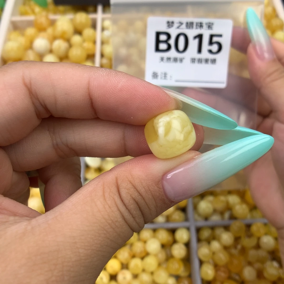 未镶嵌琥珀珠宝奇石13