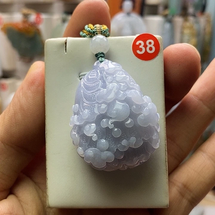 颈饰未镶嵌翡翠每天