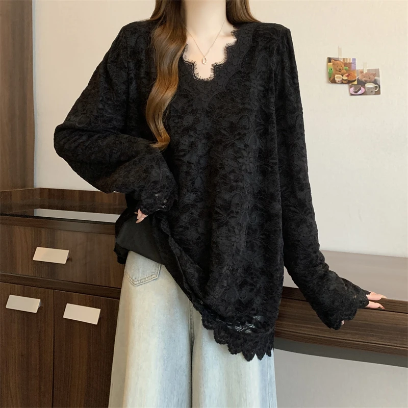 大码女装宽松遮肚子v领蕾丝上衣秋冬胖mm气质镂空洋气加绒打底衫