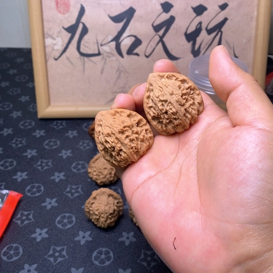 吊坠文玩核桃37盘龙虎头