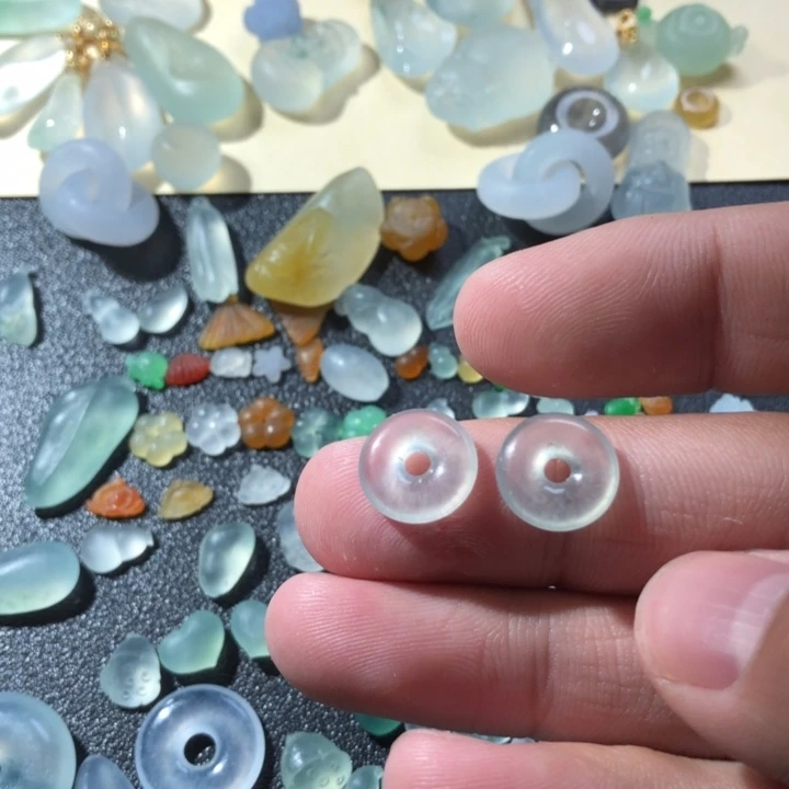 泡***糖定制翡翠未镶嵌挂件