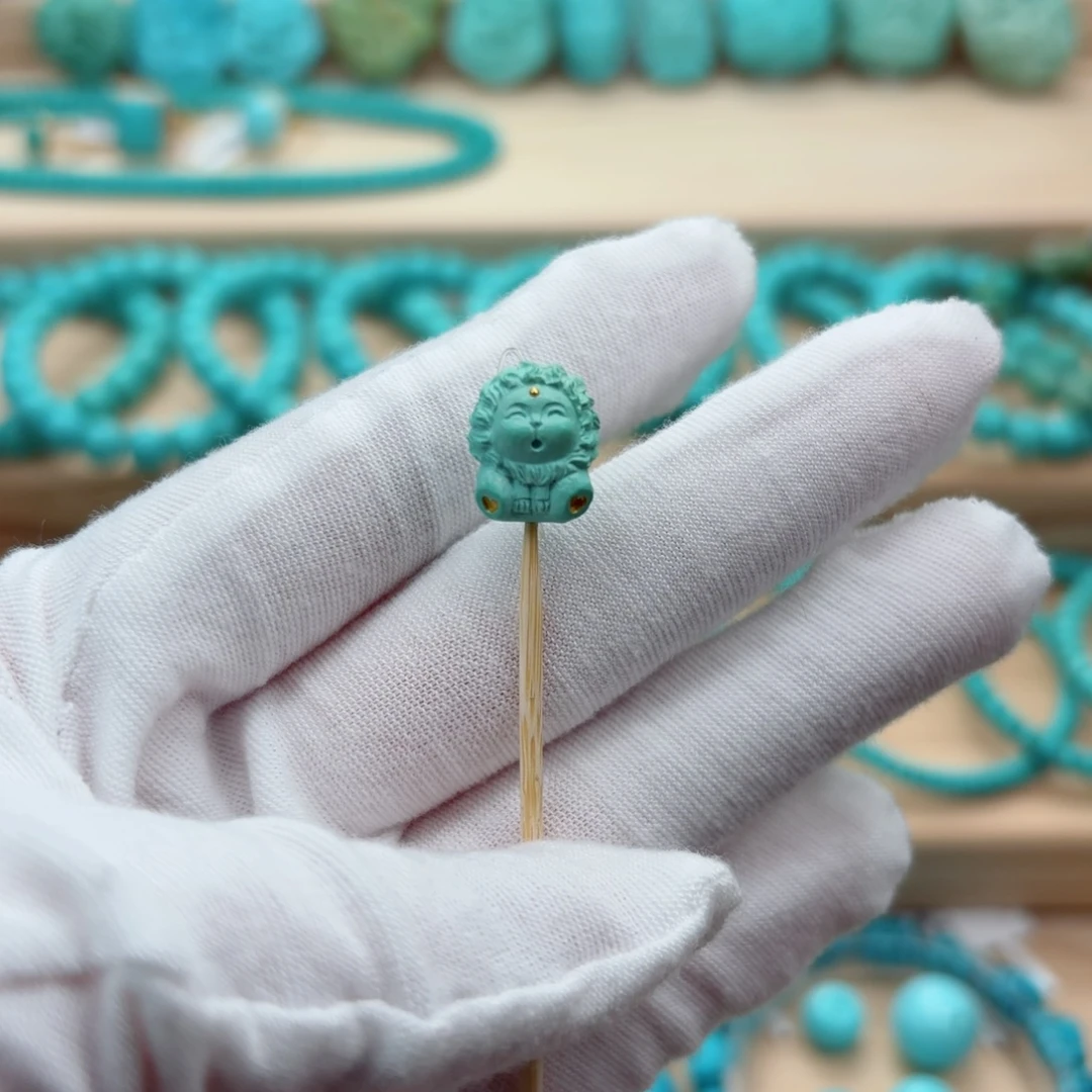 绿松石未镶嵌珠宝奇石