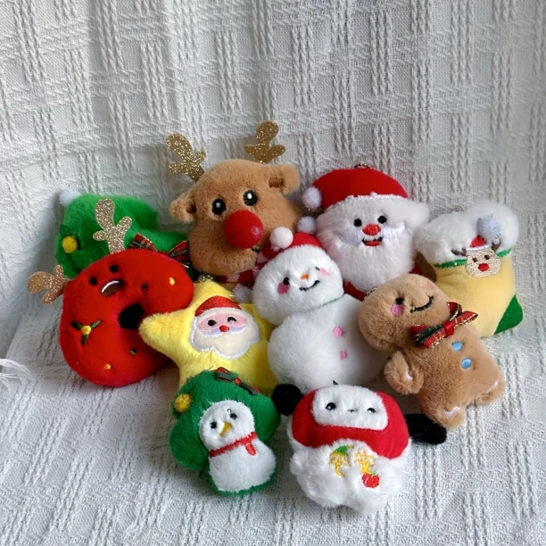 卡通圣诞玩偶毛绒挂件胸针配饰麋鹿圣诞树老人雪人公仔娃娃装饰