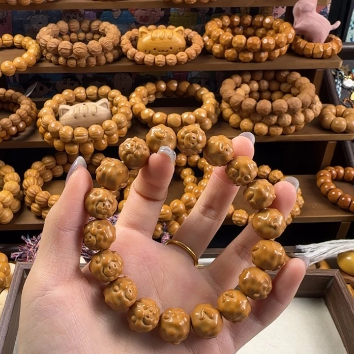 我***儿吊坠猴头核桃大绵羊