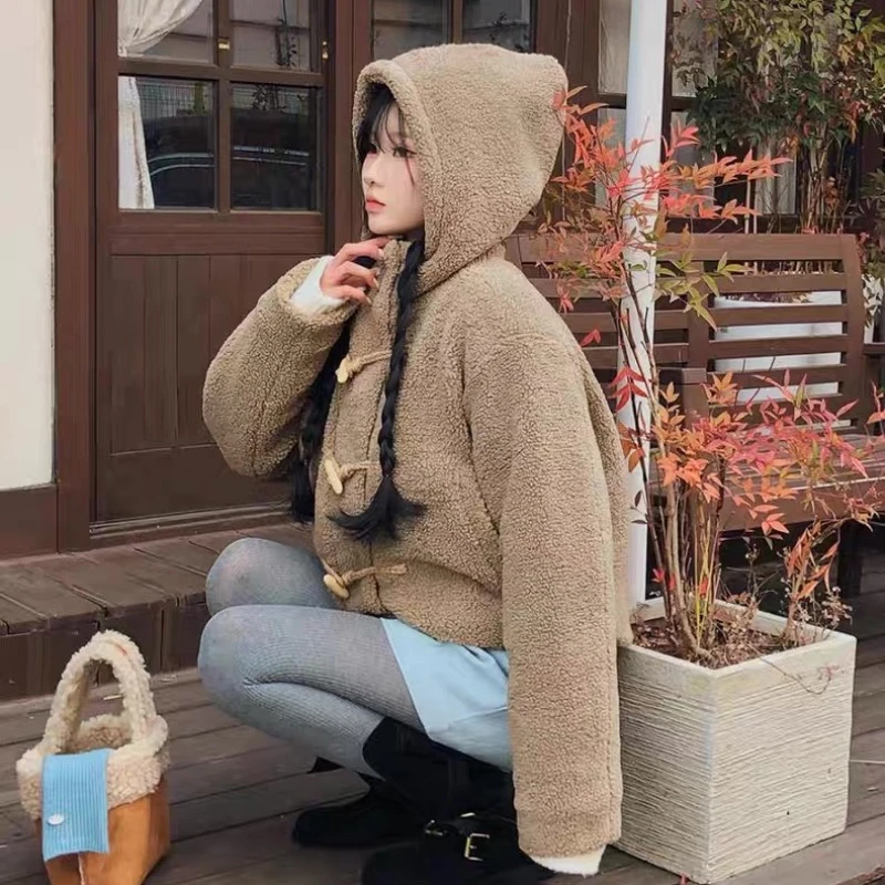 己入库 韩国东大门2025新款羊羔毛夹棉宽松牛角扣连帽可爱外套