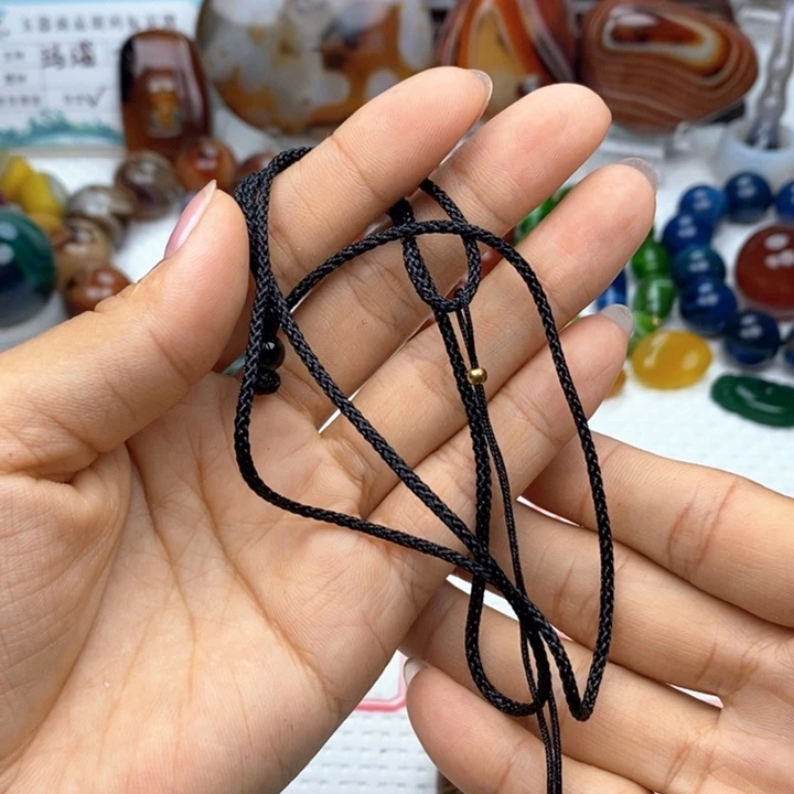 襄***石未镶嵌颈饰玛瑙/玉髓