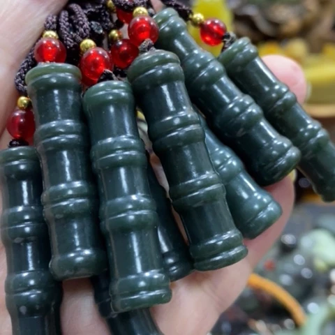 蛇纹石玉未镶嵌手把或挂件