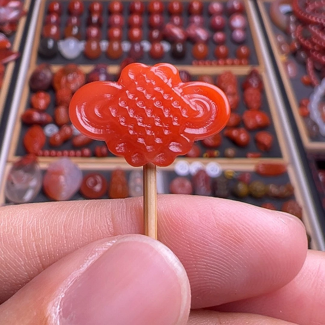 南红玛瑙未镶嵌珠宝奇石中国结18.7mm