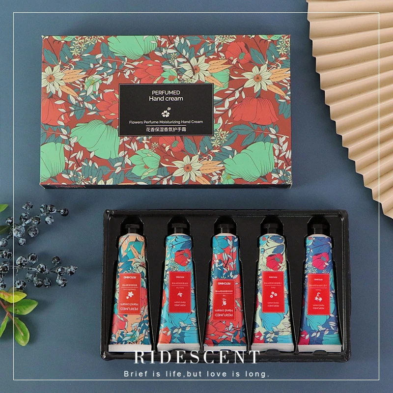 [新疆包邮]实用补水防裂护手霜生日给员工护士节伴手礼小众毕业