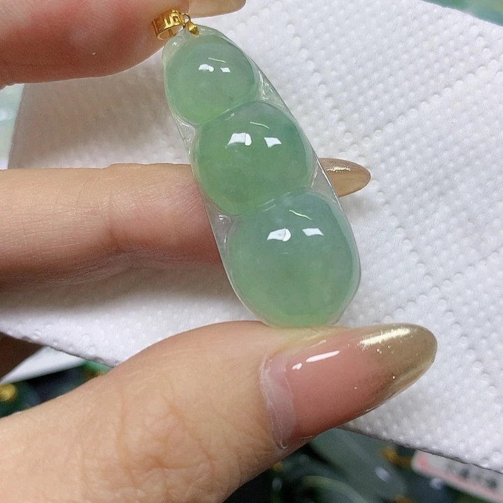 翡翠18K金镶嵌颈饰挂件