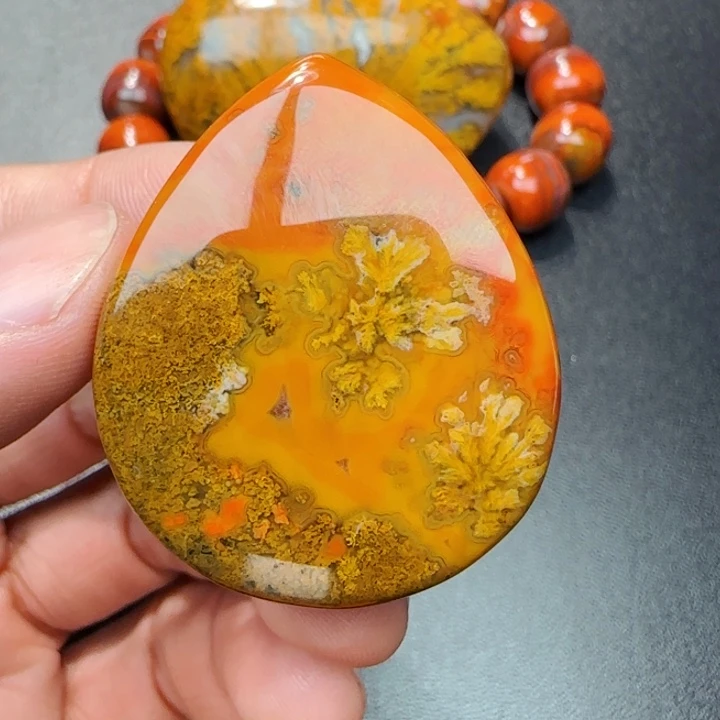 玛瑙/玉髓战国红未镶嵌菜*