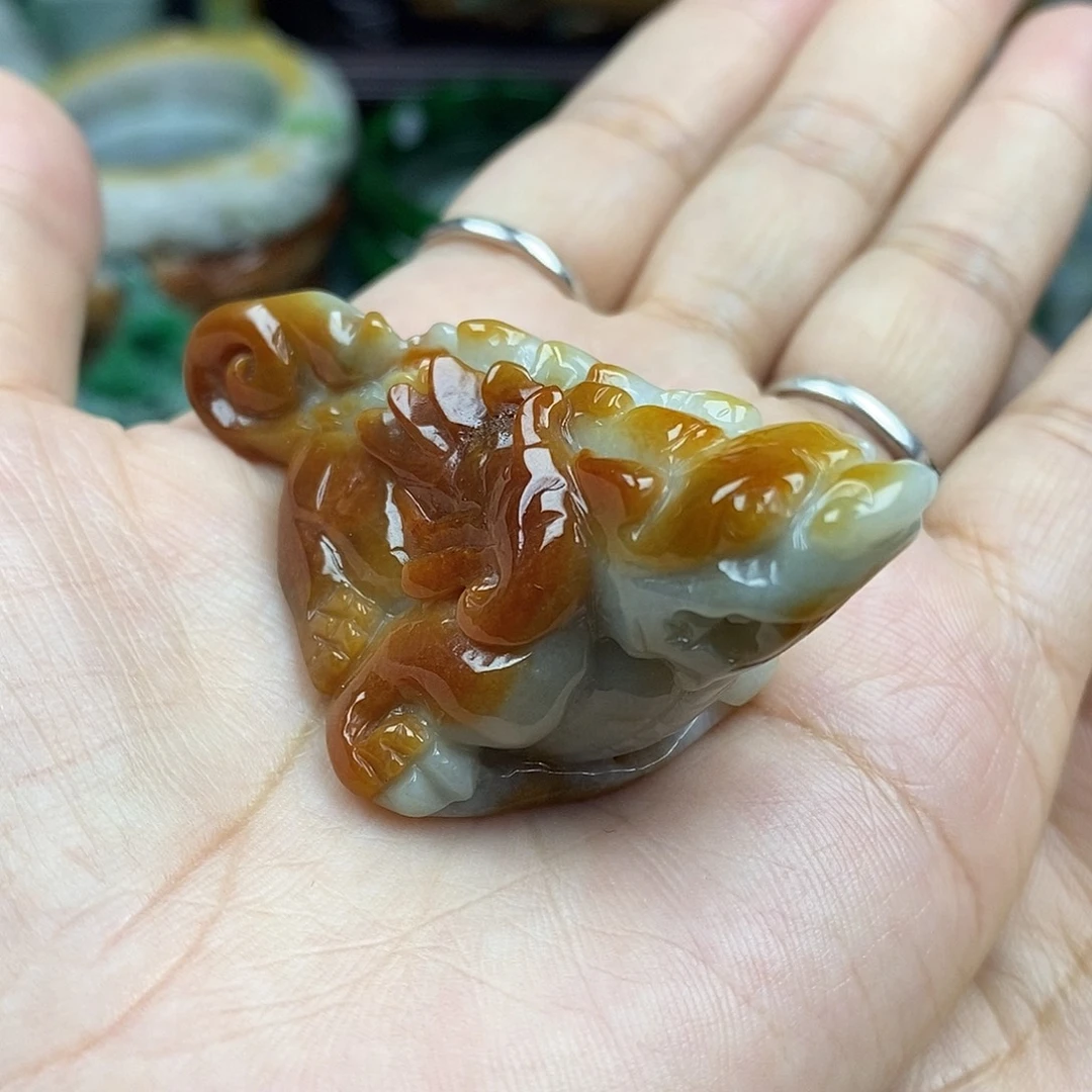 颈饰未镶嵌翡翠牌子