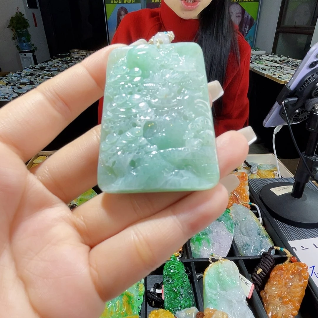 颈饰未镶嵌翡翠一