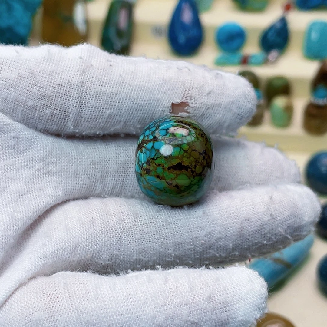 绿松石颈饰未镶嵌