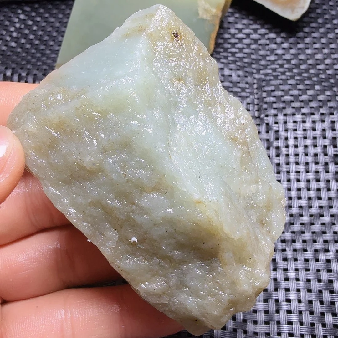 和田玉（糖玉）未镶嵌珠宝半成品