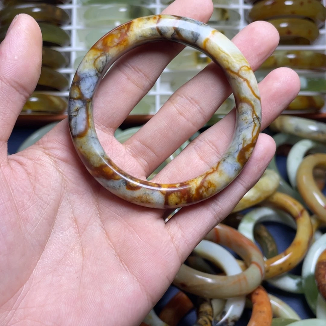 风***轻蛇纹石玉未镶嵌手镯