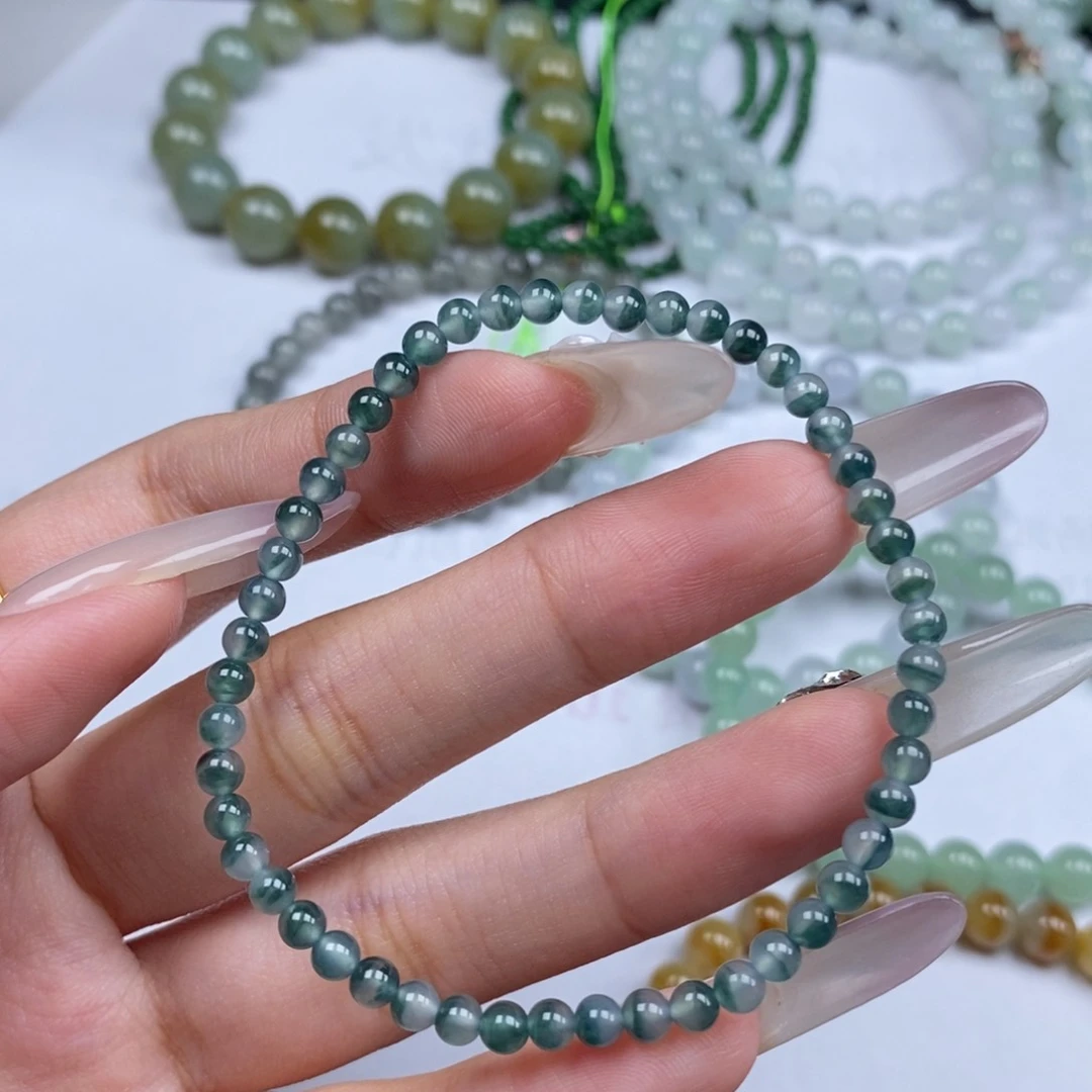 颈饰未镶嵌翡翠路**旭翡翠