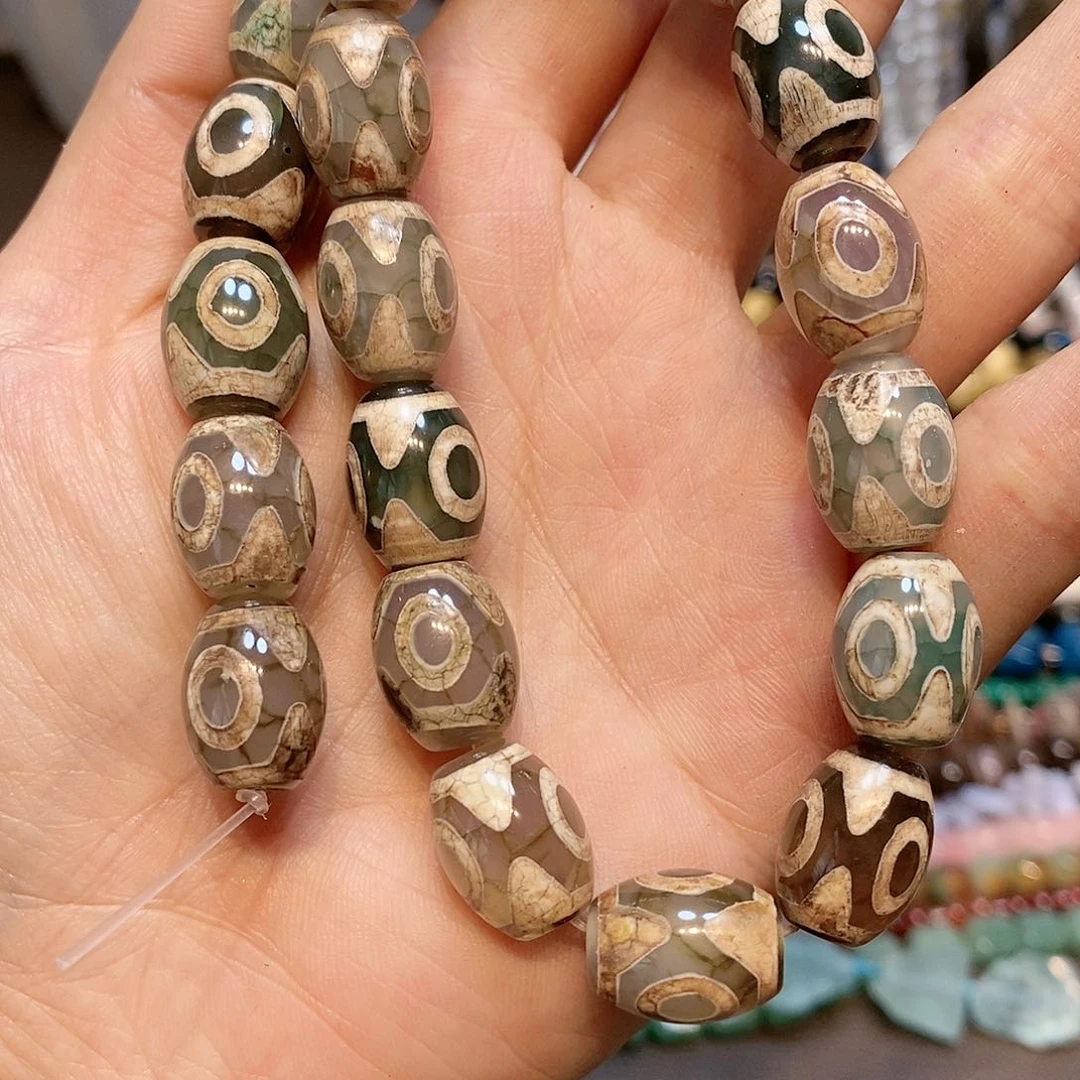 散珠玛瑙/玉髓天珠玛瑙一条