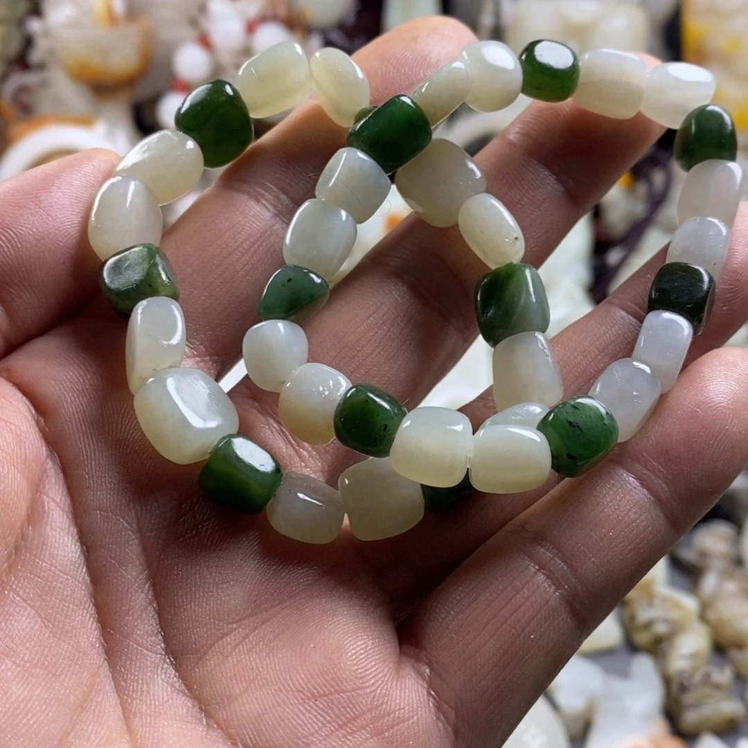 和田玉（糖玉）未镶嵌颈饰