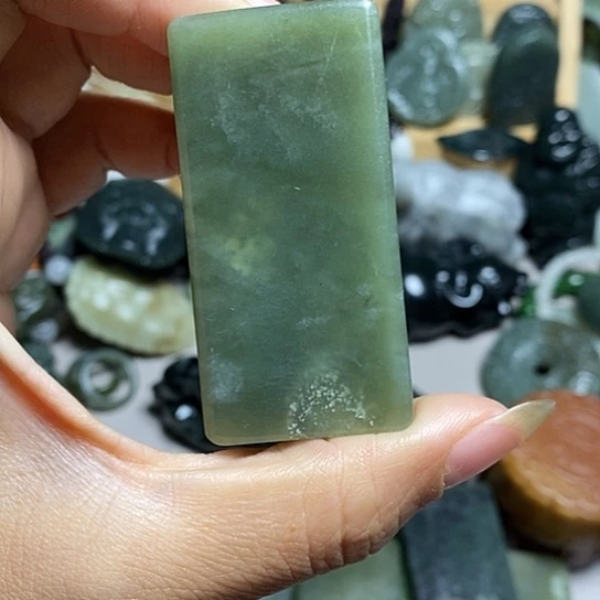 未镶嵌和田玉（糖玉）珠宝半成品