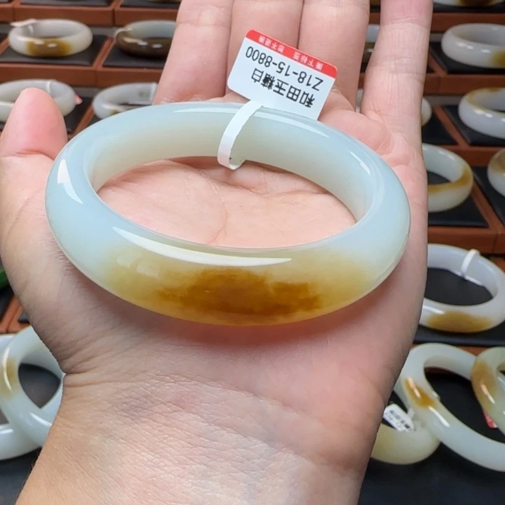 和田玉（糖玉）手镯未镶嵌特细高性价比