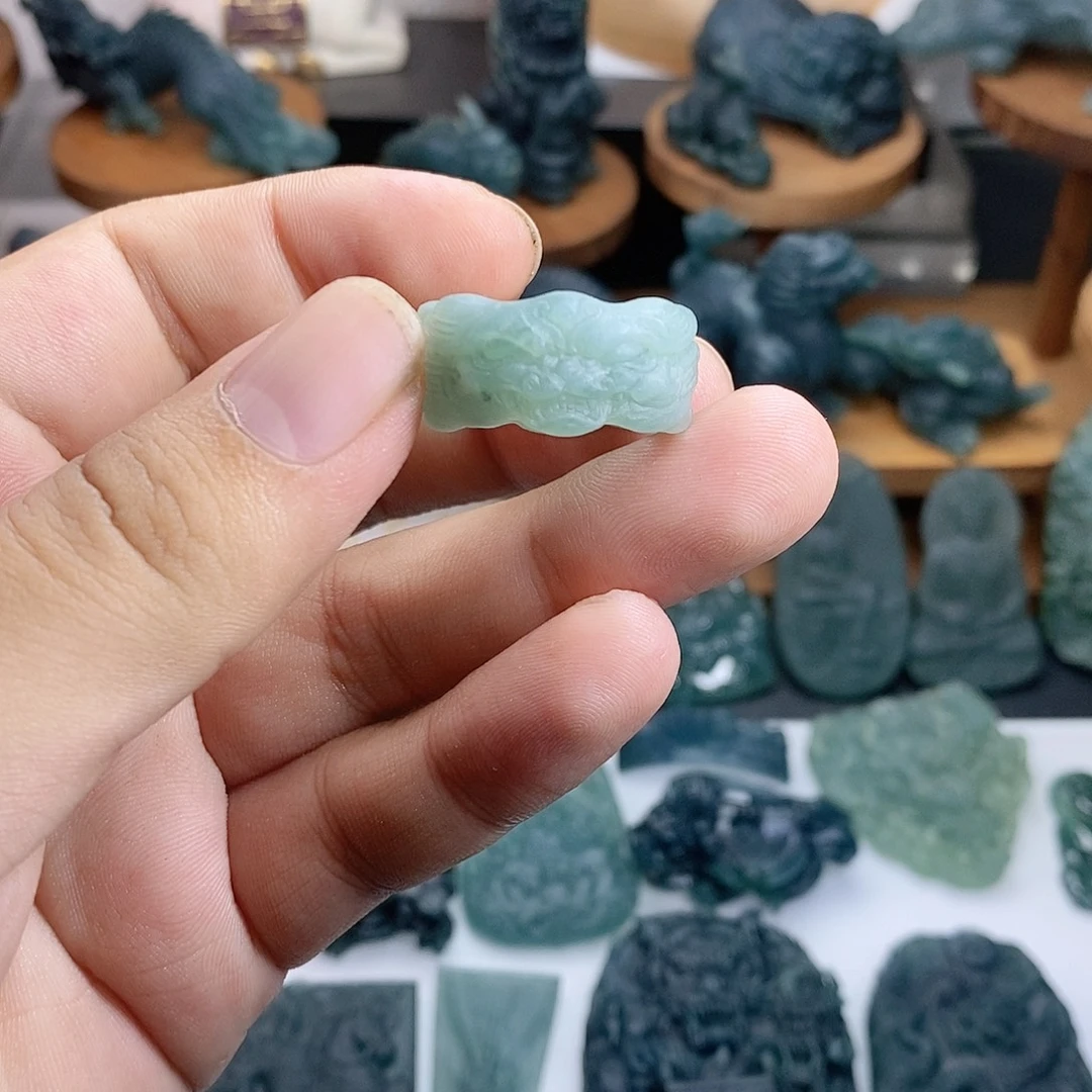 定制翡翠未镶嵌戒指