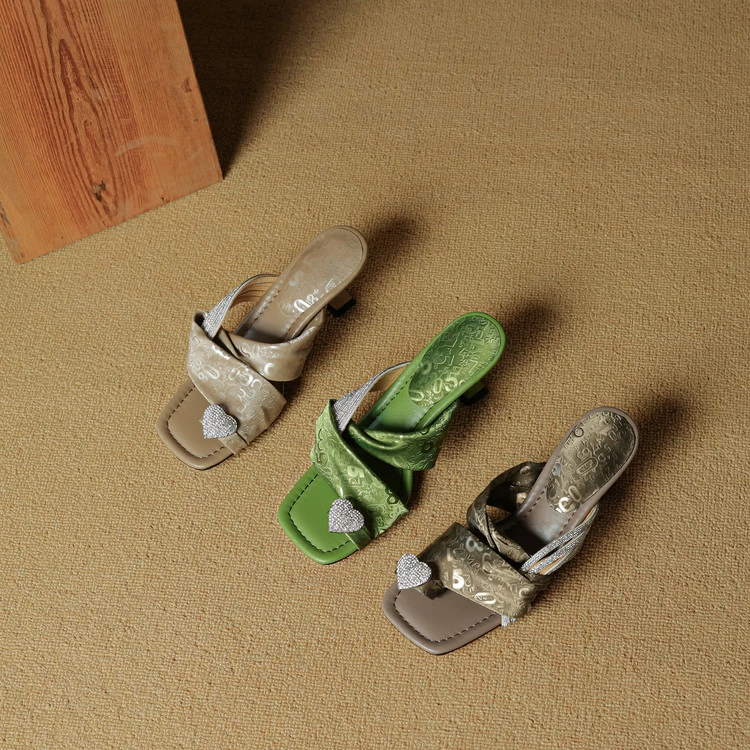 牛皮~6cm夏季时尚高跟鞋新款水钻高级感新中式气质爆款夹趾凉拖鞋